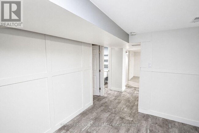 Building Photo - 404 Dieppe St