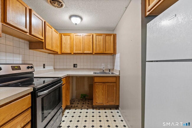 Foto del edificio - 199 Burgundy Hill Ln