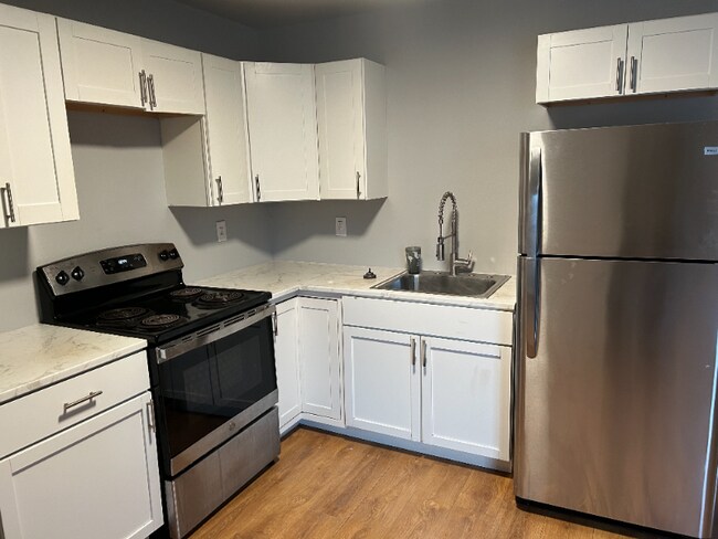 Foto del edificio - 2429 N Rockford Ave