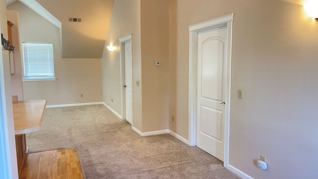 Foto del edificio - Peaceful 2-bedroom 1-bath Cottage with Dec...