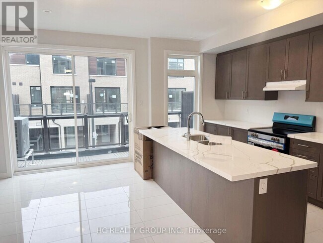 Building Photo - 13 Frisinger Ln