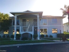 Building Photo - 5019 SW 16th Pl