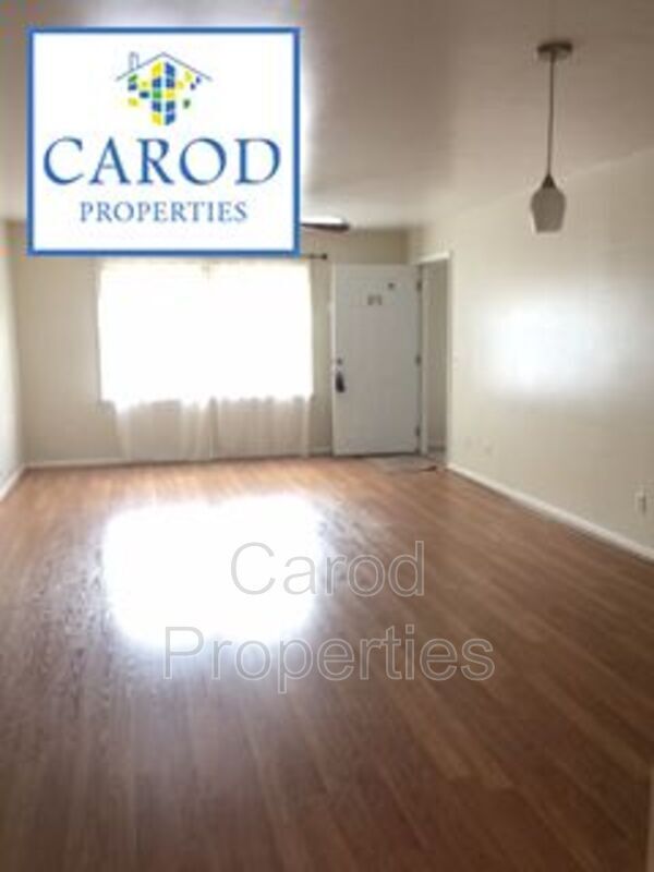 Building Photo - 2711 Reynolda Rd