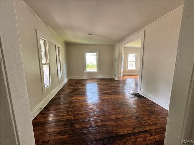 Building Photo - 2401 Midland Ave