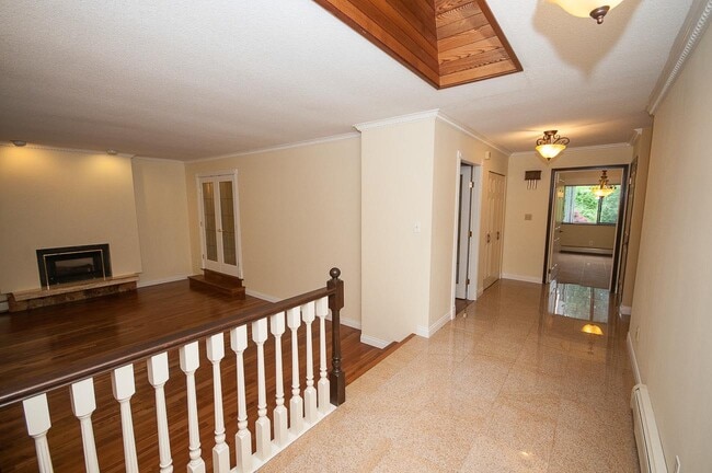 Building Photo - 2135 Kirkstone Rd