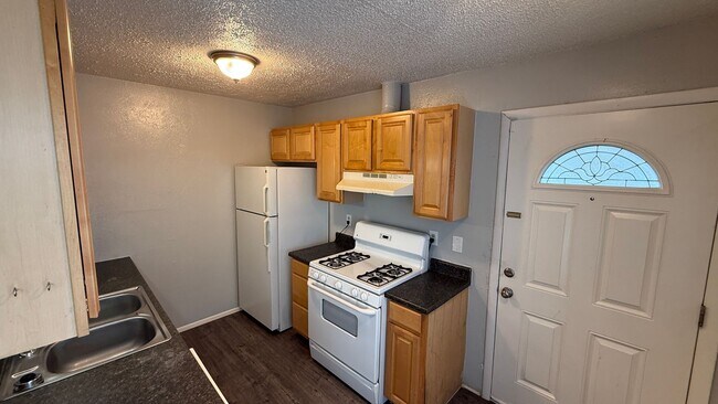 Foto del edificio - Studio Apartment in High Hollows Condominiums
