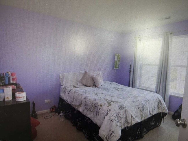 Foto del edificio - 807 Brodhead Dr