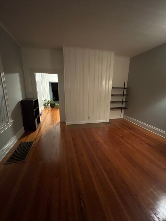 Puerta de la sala de estar - 1204 S Fort Thomas Ave