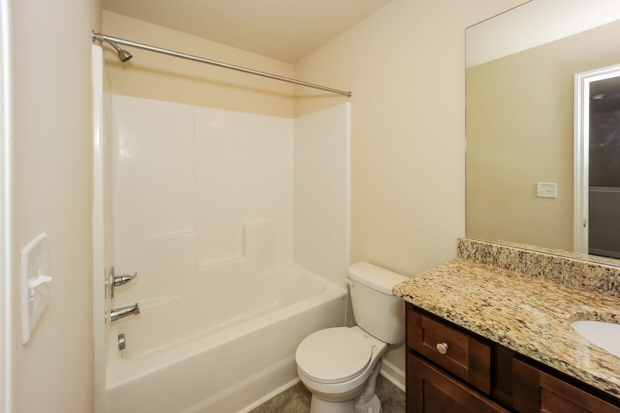 Foto del edificio - Beautiful 3 Bed 2.5 Bath home in Jonesboro...