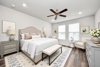 Building Photo - 10630 Cascade Crk Dr