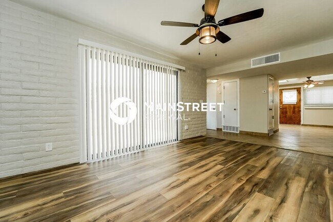 Foto del edificio - 4 Bedroom Pet-Friendly Home in TUCSON, AZ ...