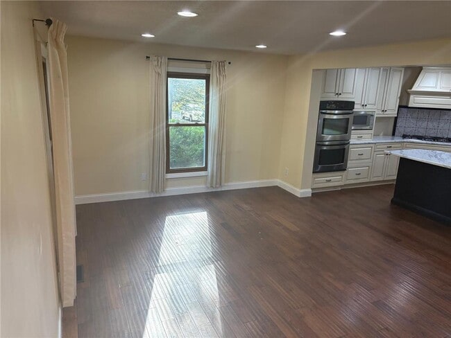 Foto del edificio - 2510 Wellington Cir