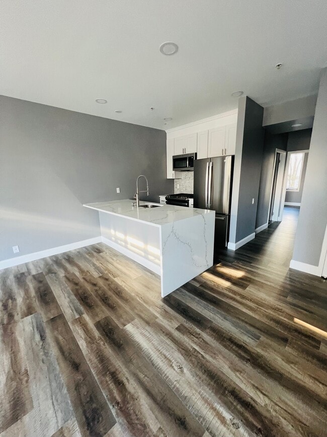 Foto del edificio - 182 Gay St