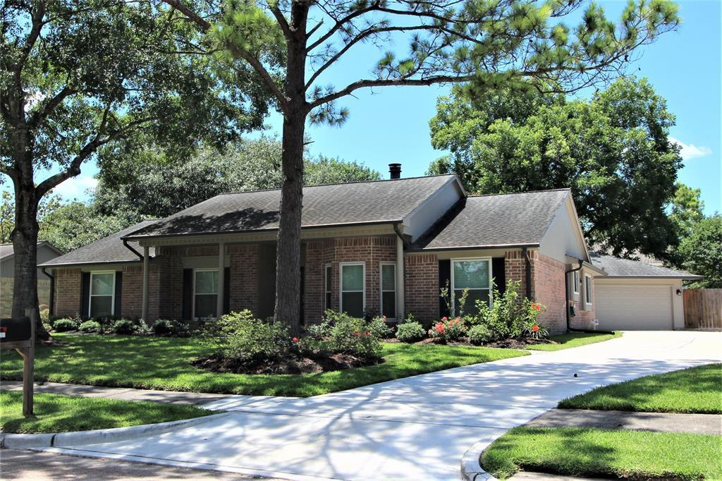1405 Bayou Oak Dr, Friendswood, TX 77546 House Rental in Friendswood