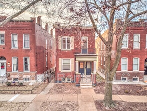 Building Photo - 2211 Indiana Ave Building Photo - 2211 Indiana Ave