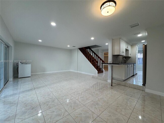 Foto del edificio - 8231 NW 8th Pl