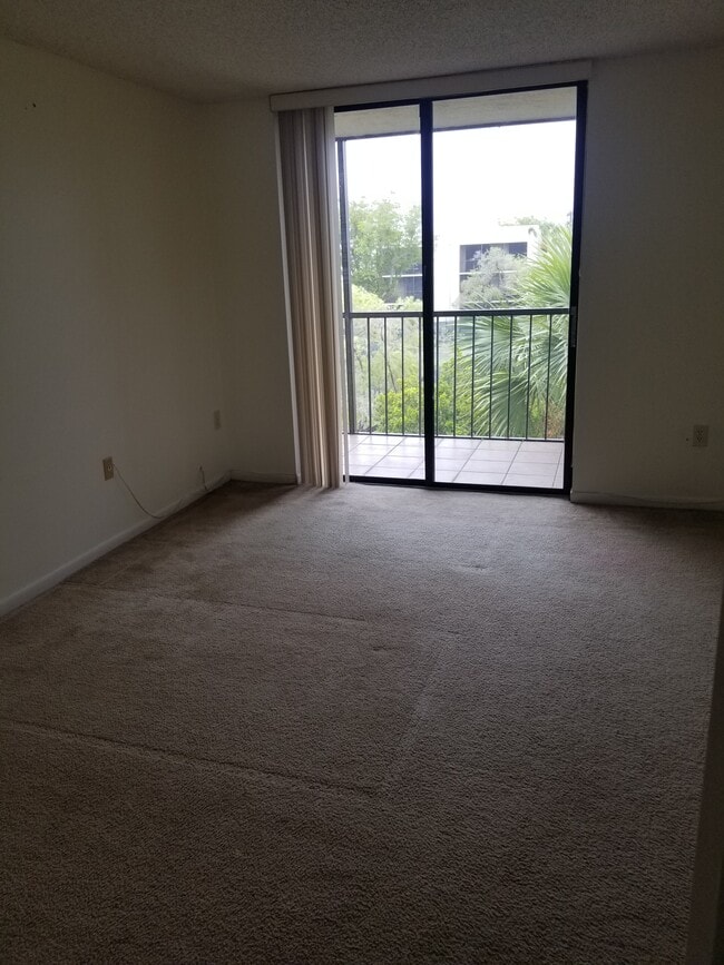 Foto del edificio - 8025 SW 107th Ave