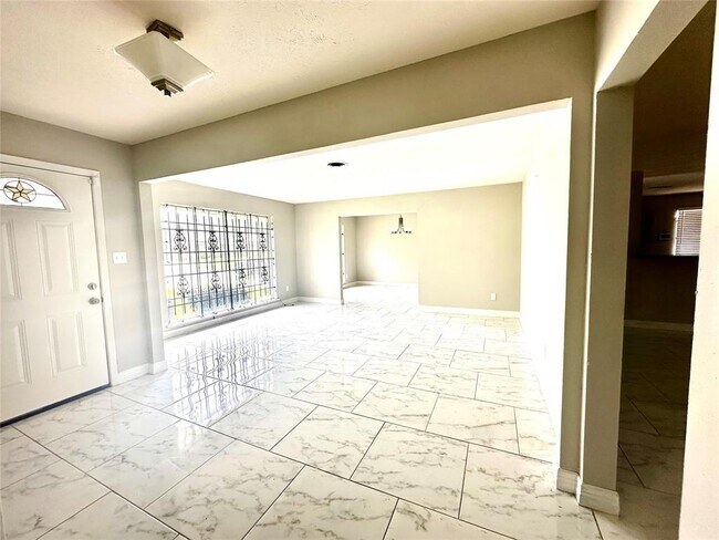 Foto del edificio - 8207 Rockhill St