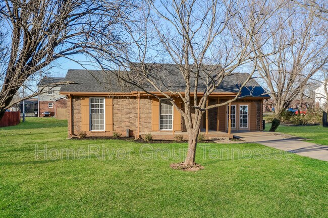 Building Photo - 415 Lawson Rd