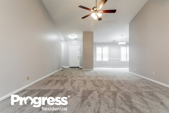 Building Photo - 830 Riverstone Ln