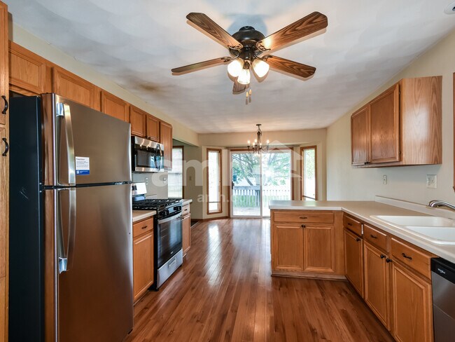 Foto del edificio - 10996 Meadowsweet Ln