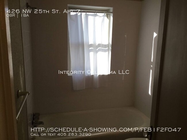 Building Photo - 426 NW 25th St