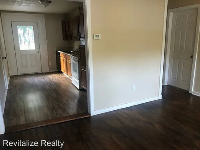 Foto del edificio - Charming 3BR House in Mobile - RECENTLY UPDATED INTERIOR