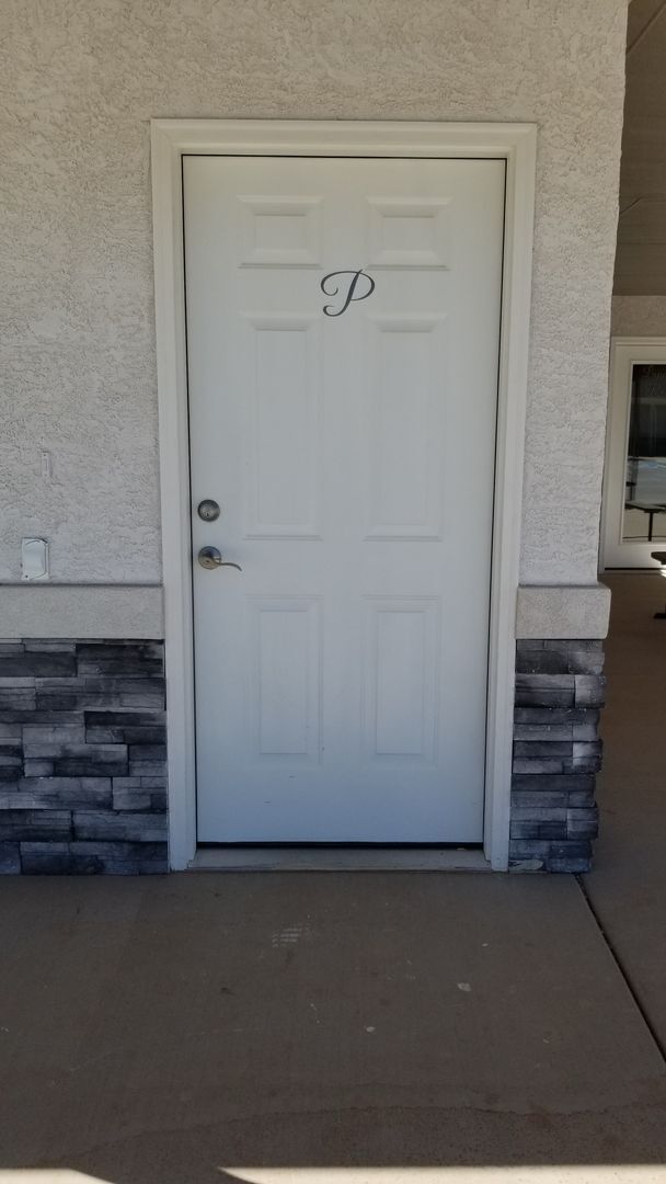 Foto del edificio - NEW LUXURY ONE BEDROOM APARTMENT UNFURNISHED