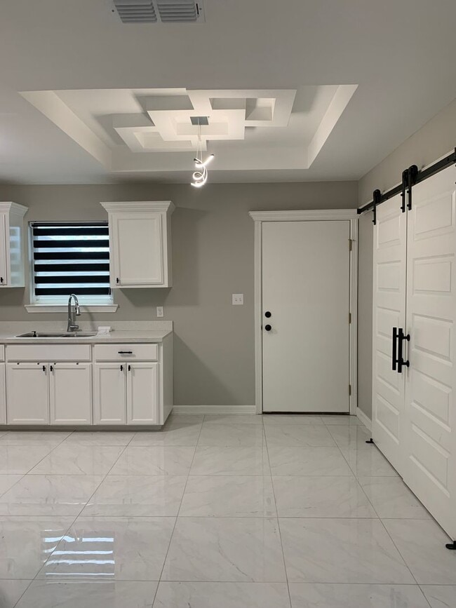 Foto del edificio - 819 Lark St