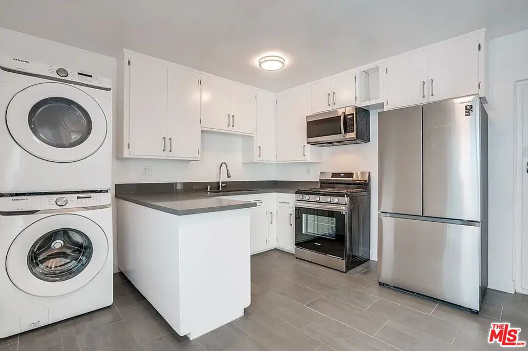 Foto principal - 869 Glenway Dr