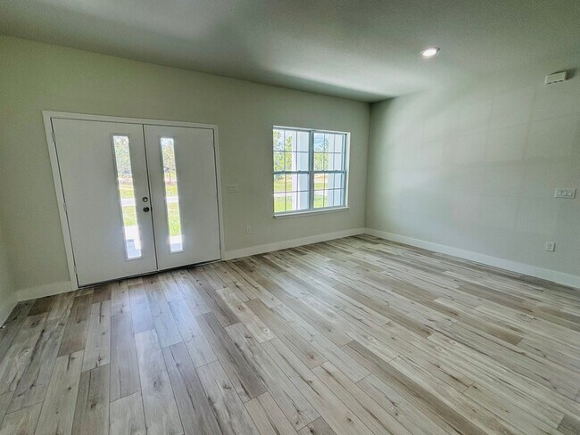 Foto del edificio - Brand New Home W/ Large Covered Lanai!