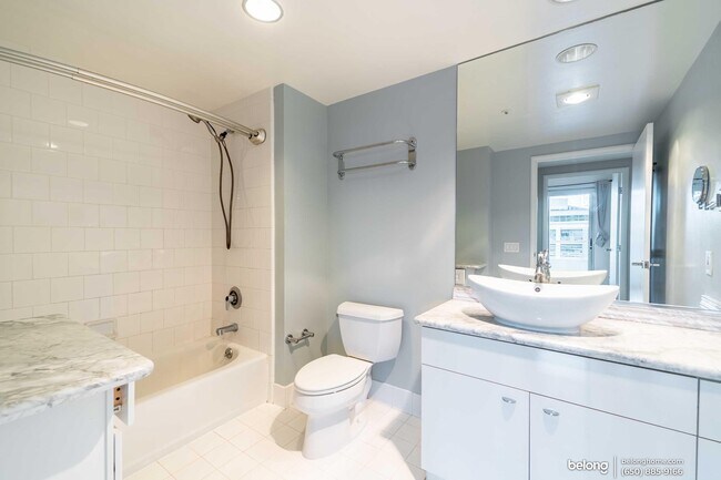 Foto del edificio - 403 Main St