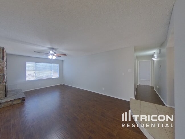Building Photo - 204 Bruin Way Las Vegas NV