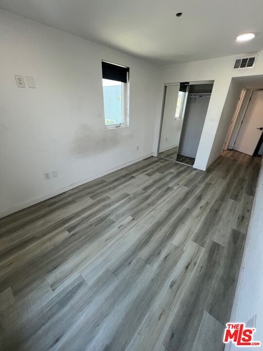 Foto del edificio - 1222 Alexandria Ave