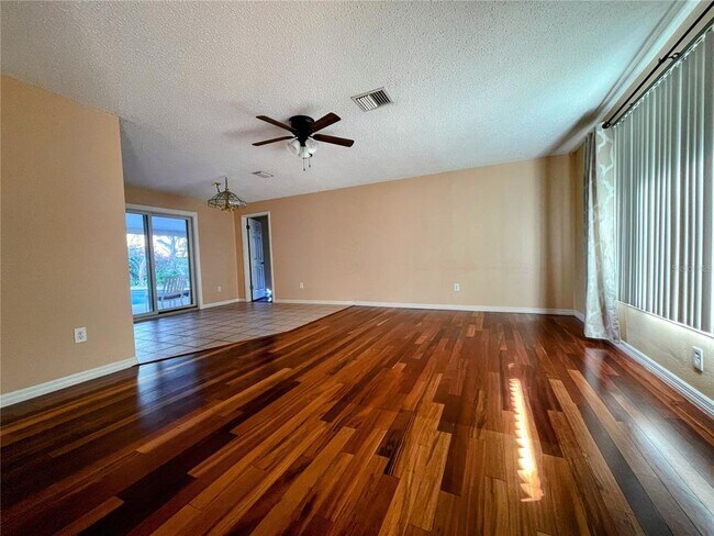 Building Photo - 11177 Bella Loma Dr