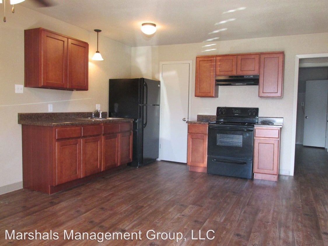 Primary Photo - 1 br, 1 bath Apartment - 3009 S. QUINCY 1-8