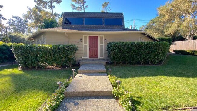 Building Photo - 4110 El Bosque Dr