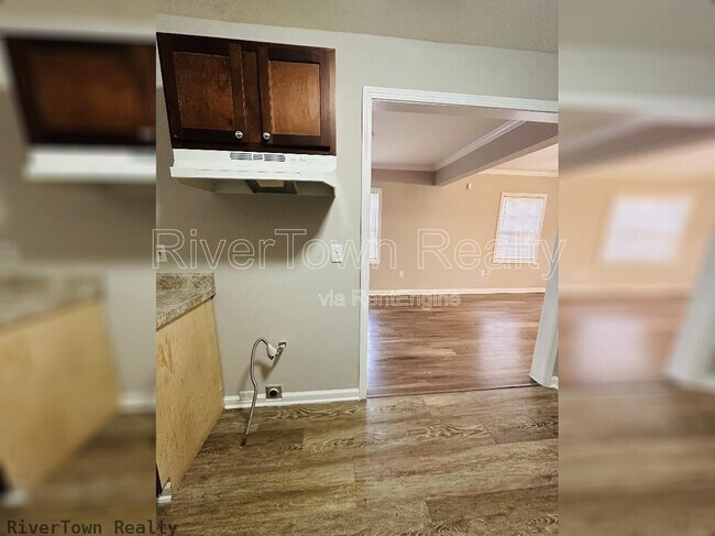 Foto del edificio - 1223 Inman Cove