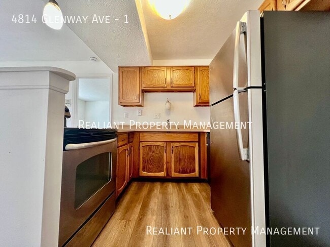 Building Photo - 4814 Glenway Ave