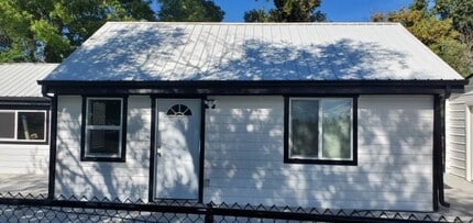Building Photo - 507 Bench Blvd