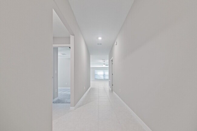 Building Photo - Epperson community 4-Bed Oasis with Granit...