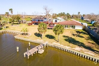 111 Annette Ct