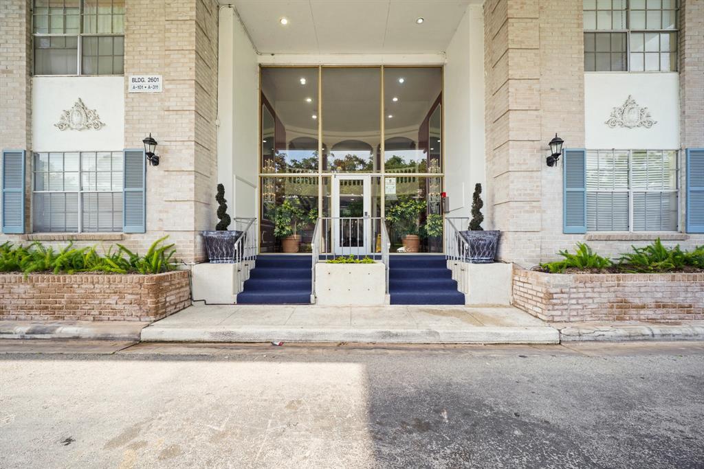 2601 Bellefontaine St Unit B114, Houston, TX 77025 Condo for Rent in