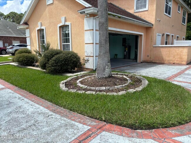 Foto del edificio - 4314 Boat Club Dr