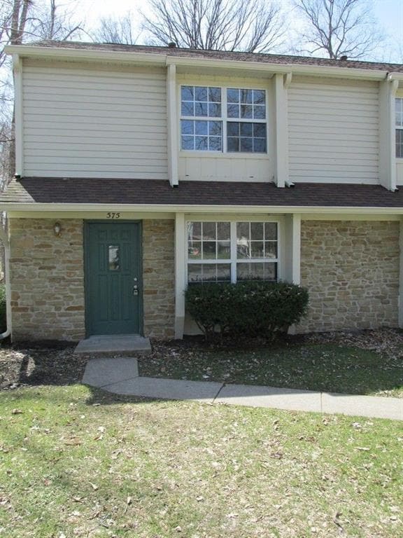 Primary Photo - 575 Holly Ct S