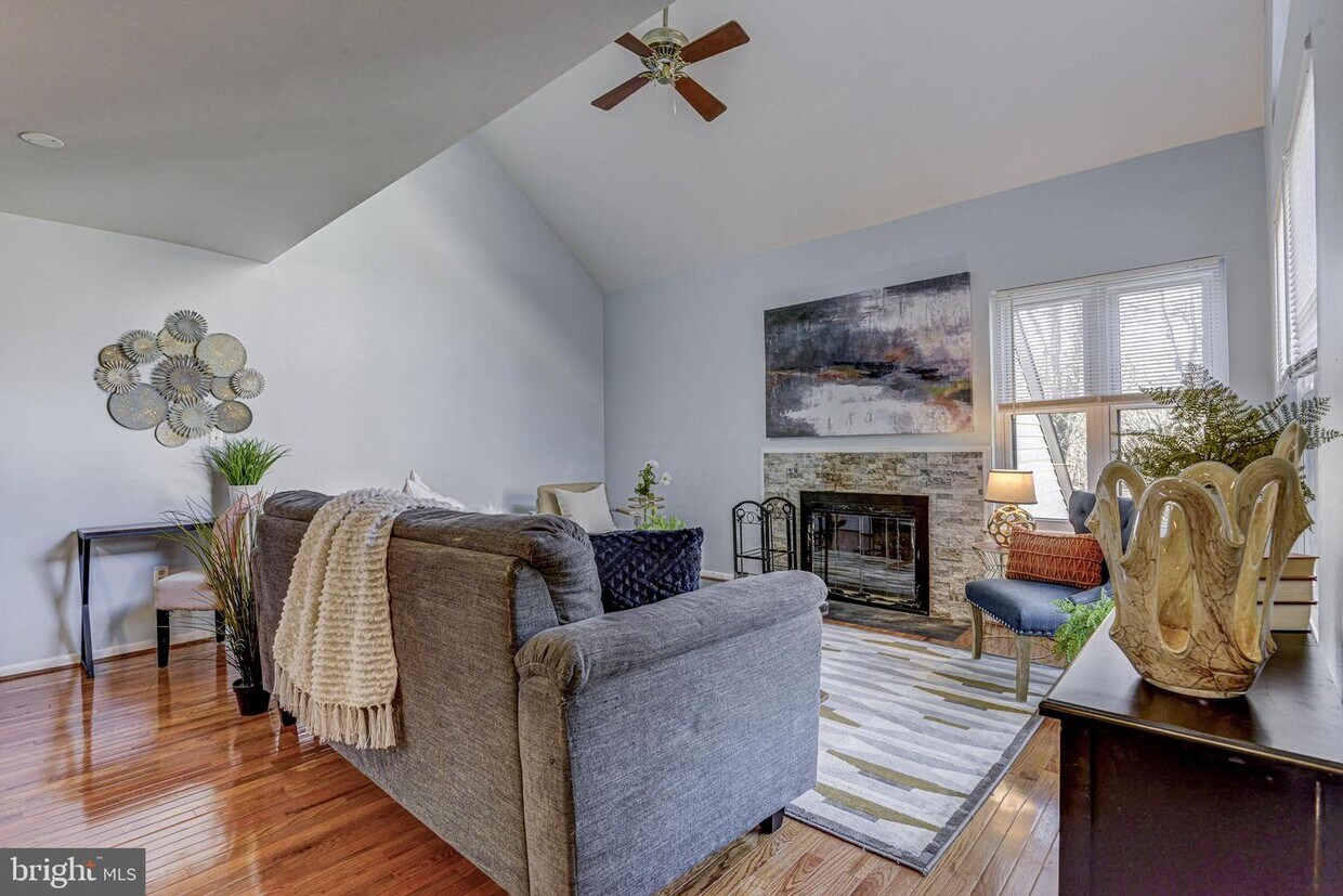 Foto principal - 3802 Ski Lodge Dr