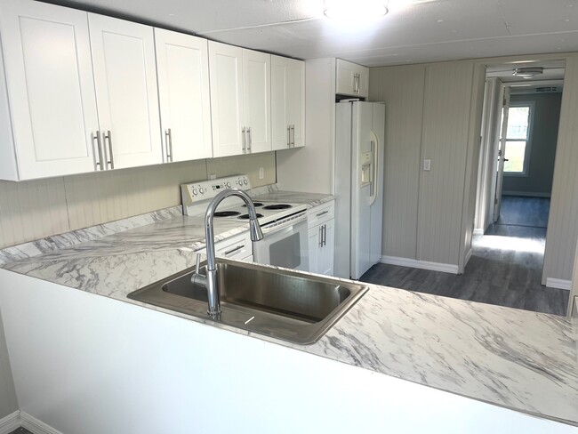 Foto del edificio - 2388 Case Ln