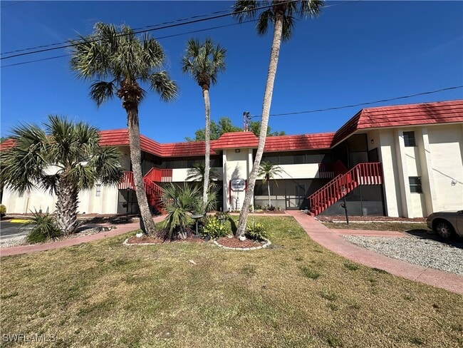 Building Photo - 1376 Archer St