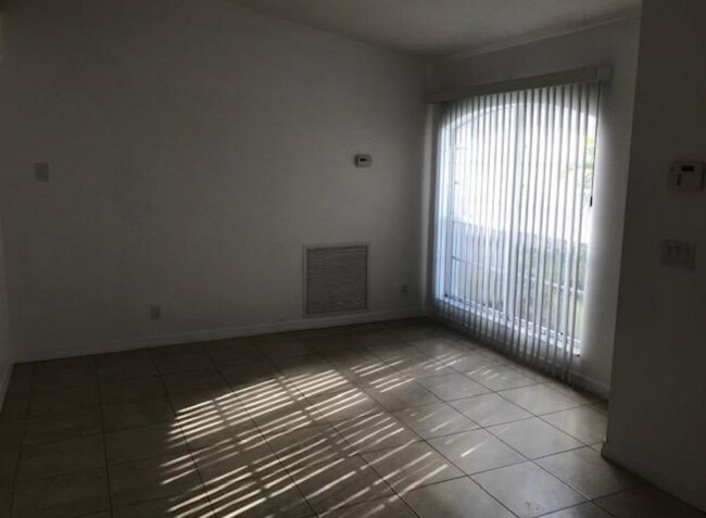 Foto del edificio - 400 SW Ryder Rd