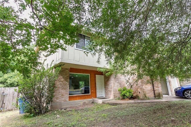Foto del edificio - 3901 Knollwood Dr